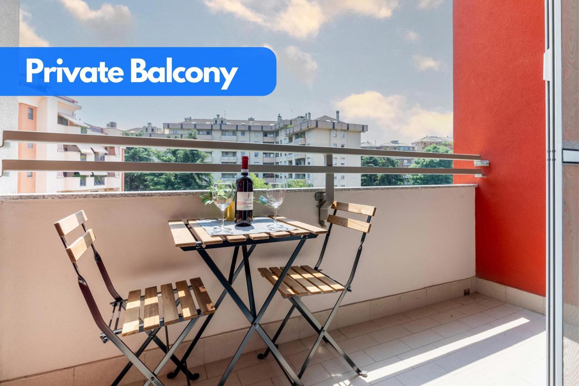 The Green House - Private Parking And Balcony Leilighet Milano Eksteriør bilde